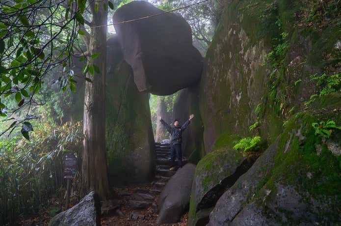 筑波山の岩など