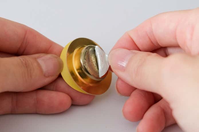 火を使わないお灸「せんねん灸 太陽」のシール部分