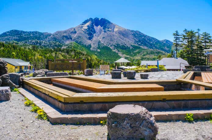 日光白根山の「天空の足湯」