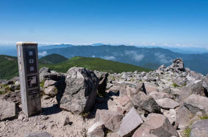茶臼岳山頂より