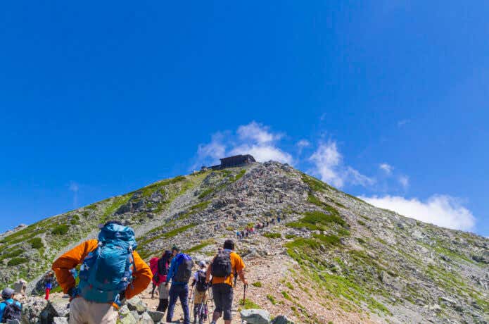 雄山への登山道