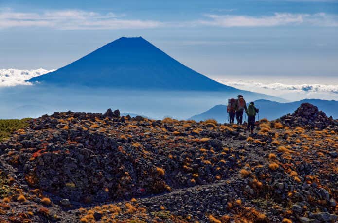 富士山と登山者
