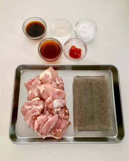ピリ辛鶏肉煮込み　材料