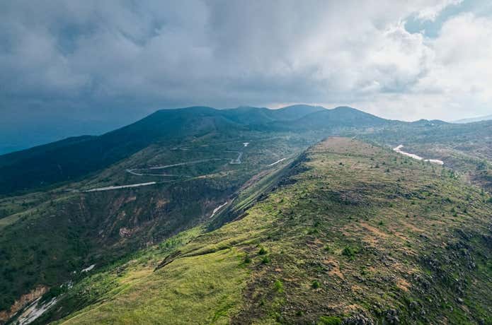 草津白根山全景