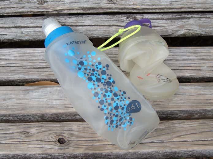 浄水器と折りたたみボトル
