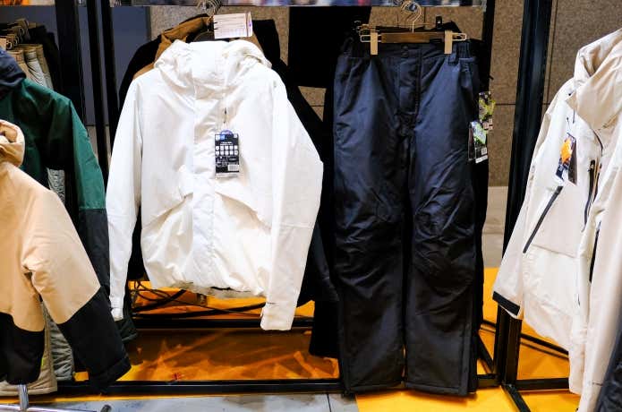 【5,800円】X Shelter 断熱α防水防寒ジャケット/【4,900円】X Shelter 断熱α防水防寒パンツ