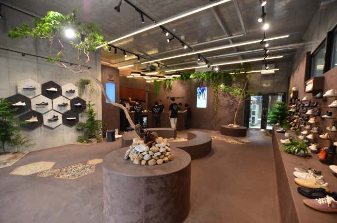 VIVOBAREFOOT TOKYOの店内