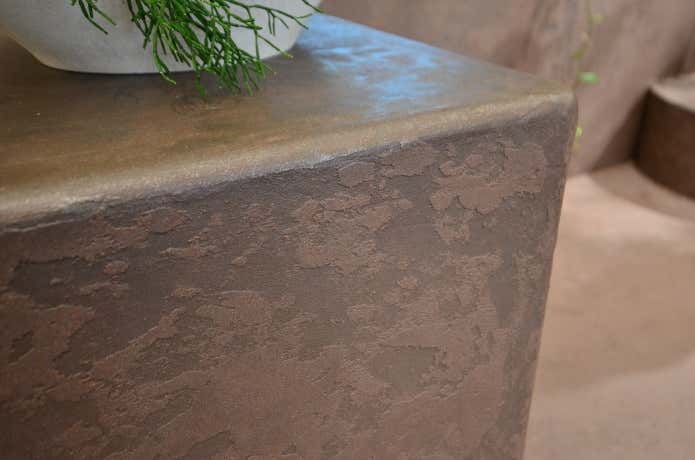 廃材が再利用されたVIVOBAREFOOT TOKYOの内装