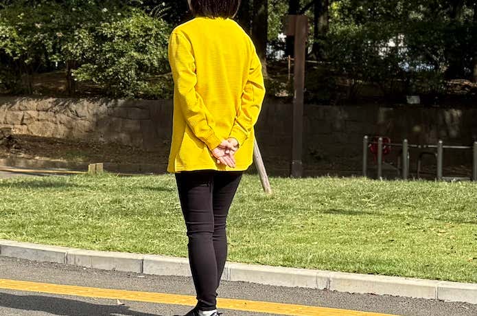 着丈が長いのでパンツと合わせやすい