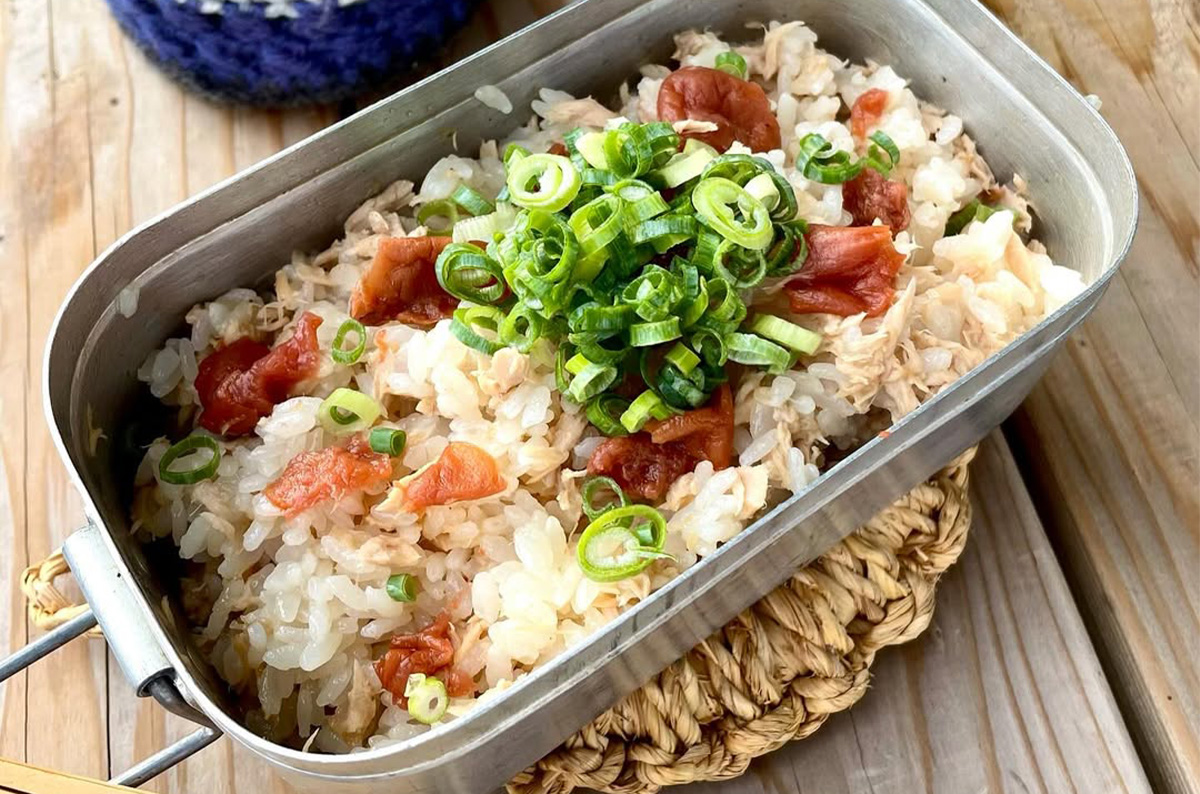 メスティンレシピ / 梅干しとシーチキンの炊き込みご飯
