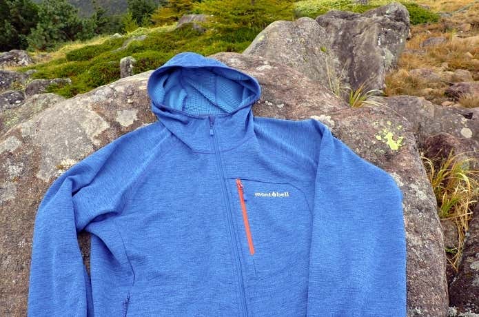モンベルのクリマグリッドパーカ