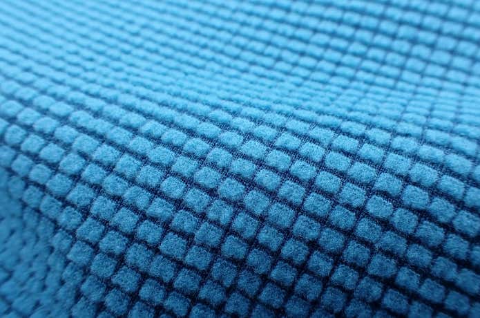 モンベルのクリマグリッドパーカの肌面グリッド構造