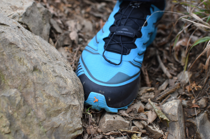 登山靴の岩場での保護性能