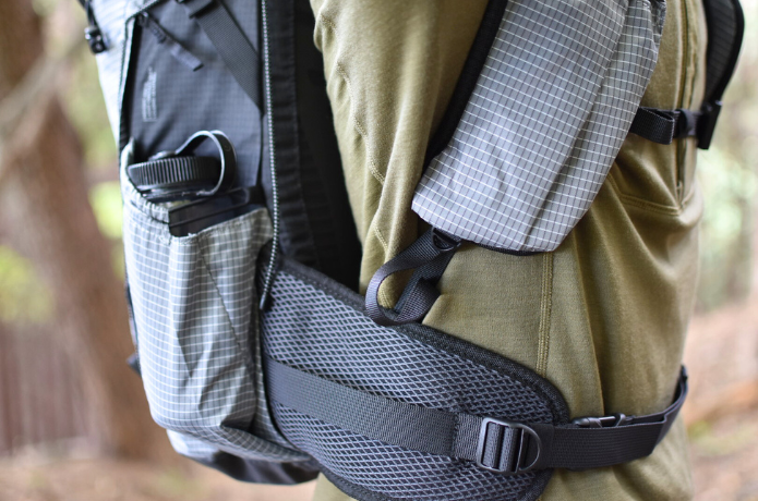 QUECHUA バックパック MH500 22L ヒップベルト