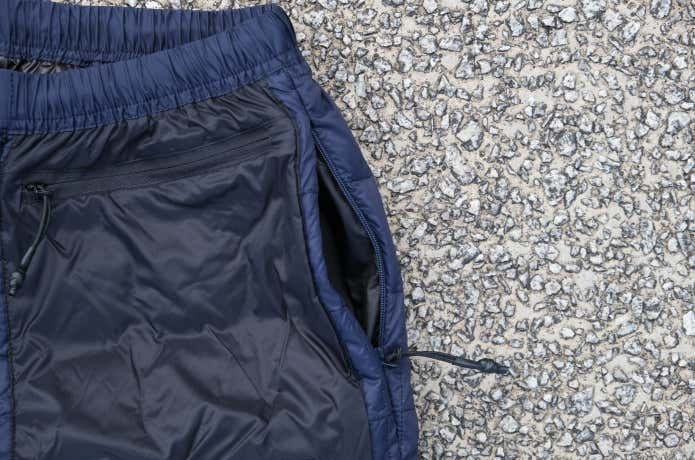 マウンテン ライトダウンパンツのサイドポケット