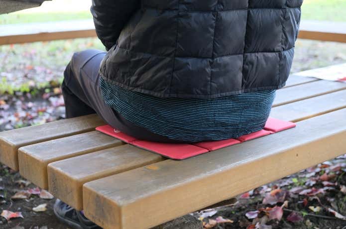 モンベル　タタミパッド ミニ　座ったサイズ感