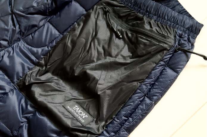 フロントポケット