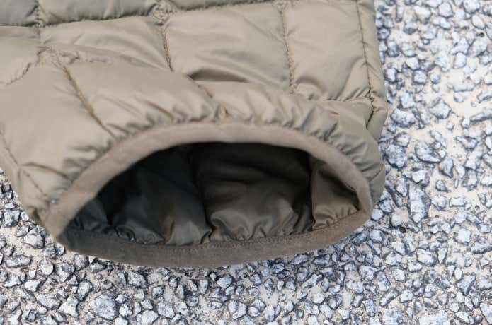 マウンテン アクティブライト ダウンパンツの裾