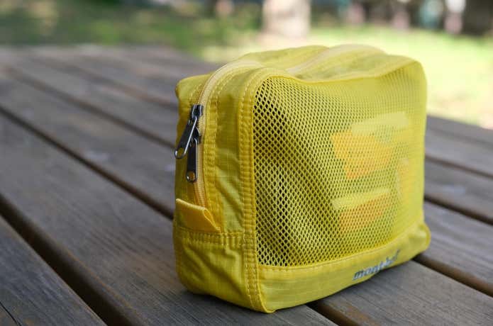 モンベル　メッシュケース S　厚み