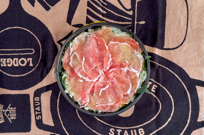 生ハムをきれいに乗せて完成