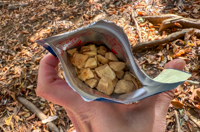 リゾッタサラダチキンの中身