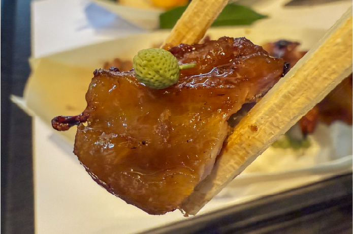 山椒を乗せて食べるむかし鳥