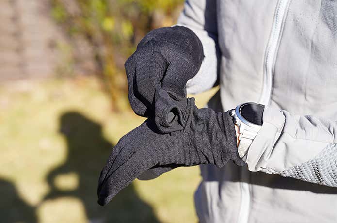 SWANY(スワニー)パワーグリッドウィンドカバーグローブ使用イメージ