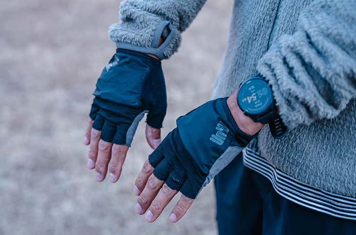 トレイルランニング用グローブ「UNWASTED adapt」