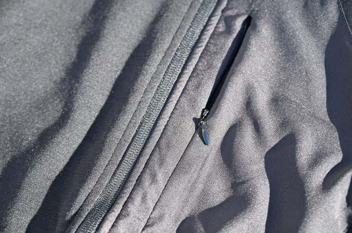 ワークマン メリノテックのファスナー