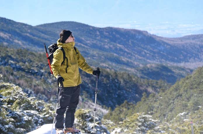 エバーブレスプリモを着用する登山者