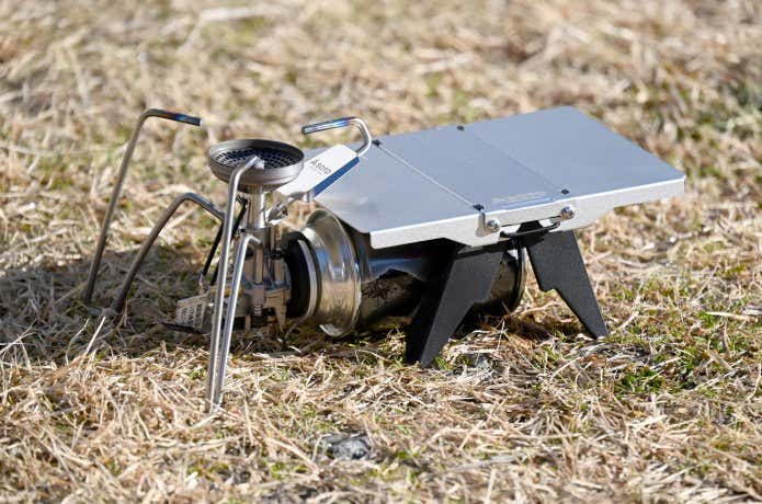 トレイルテーブルとストーブとボンベの合体