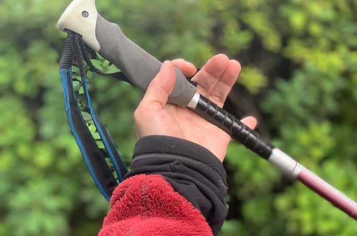 トレッキングポールのグリップ拡張例