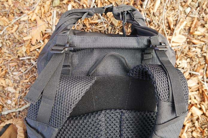 エレファット　モマド