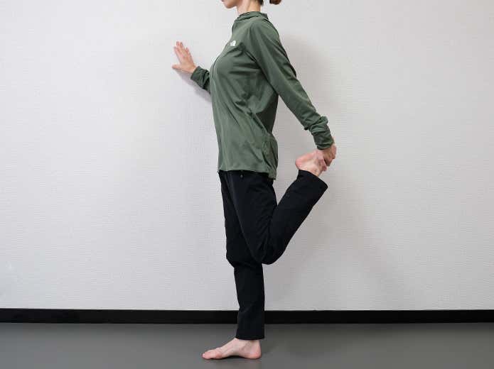 「もも前」のストレッチのやり方