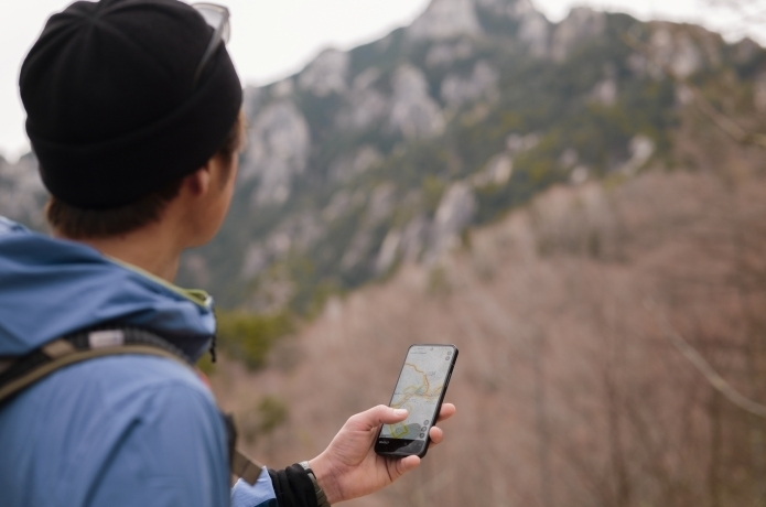 arrows Alphaを登山でレビュー