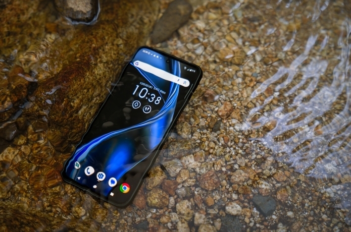 arrows Alphaの防水性を登山でレビュー