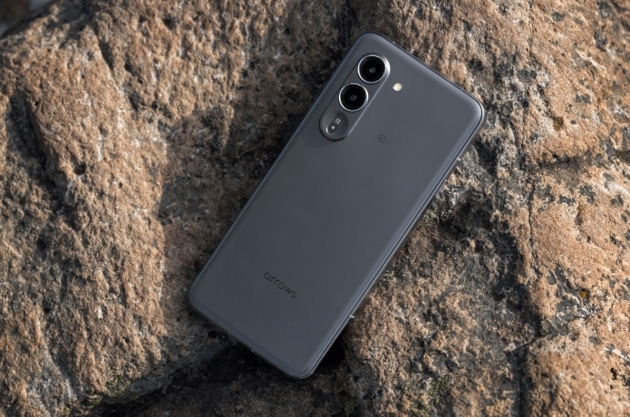 タフなarrows Alphaを登山でレビュー