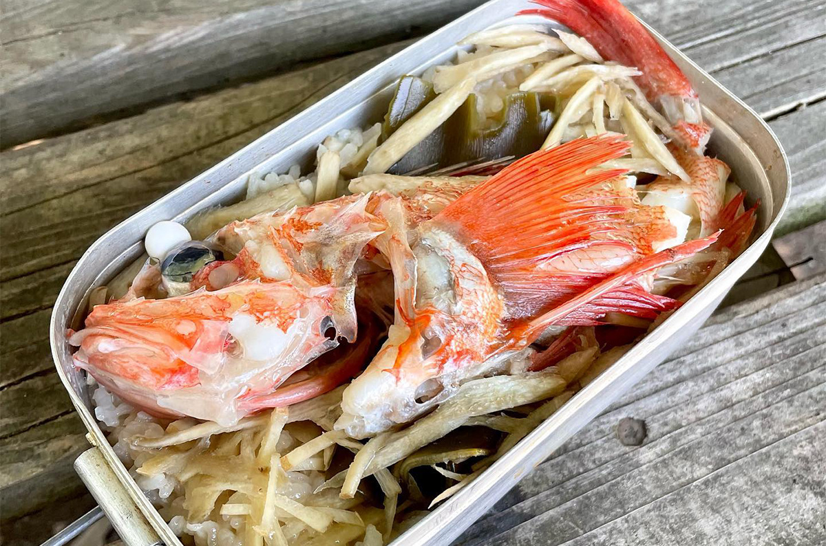 メスティンレシピ / キンキの炊き込みご飯