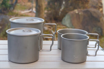 ゼインアーツの新作「チタニウムポット＆マグ」