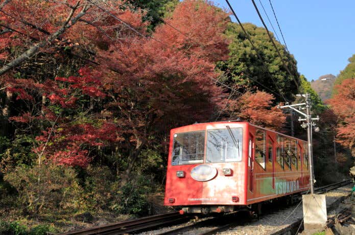 筑波山に向かうケーブルカー