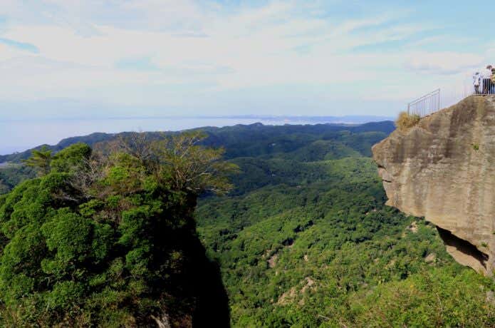 鋸山の地獄のぞき