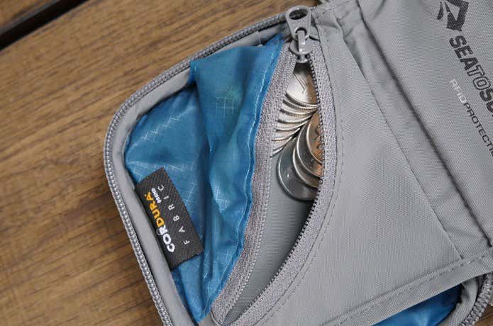 シートゥサミット　トラベルウォレット