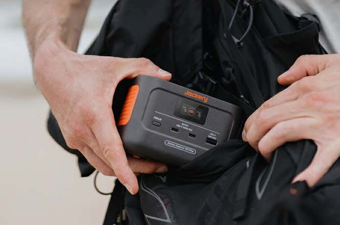 「車中泊や防災用に欲しかったやつ！」Jackeryのポータブル電源が楽天限定クーポンで“今だけ”最大55%OFFで買えるぞ