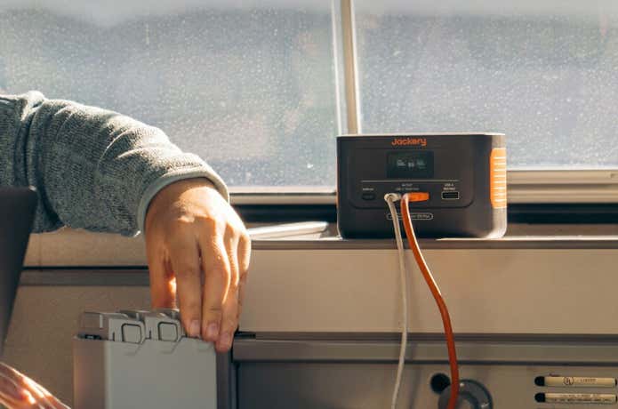 Jackery　ポータブル電源