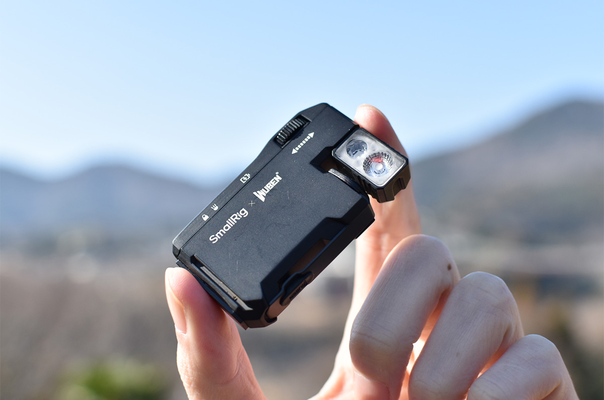 SmallRigの超小型ライト「サバイバルミニ EDC懐中電灯」