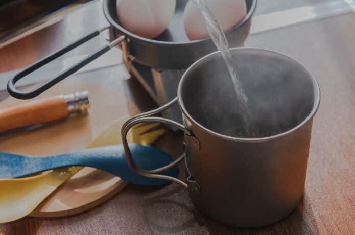 パスタのゆで汁でコーヒーを入れる