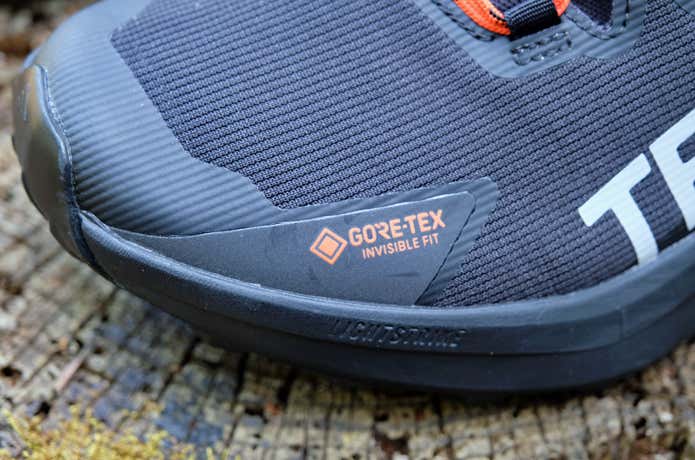 アディダス テレックスのゴアテックスモデル