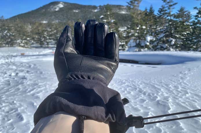 雪の侵入を防ぐカフス