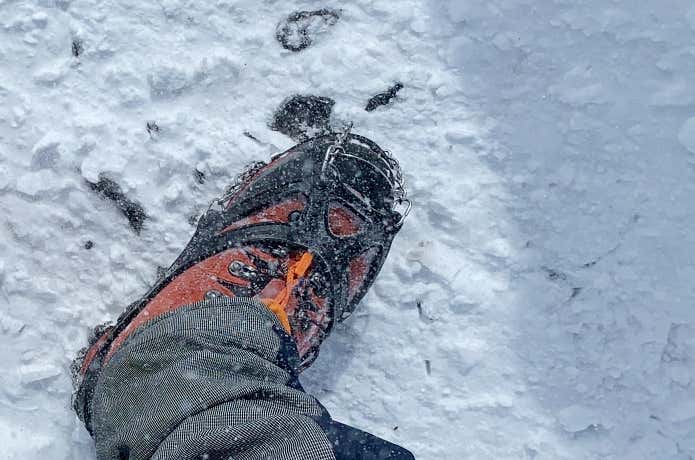 岩と干渉するとストレスになるチェーンスパイク