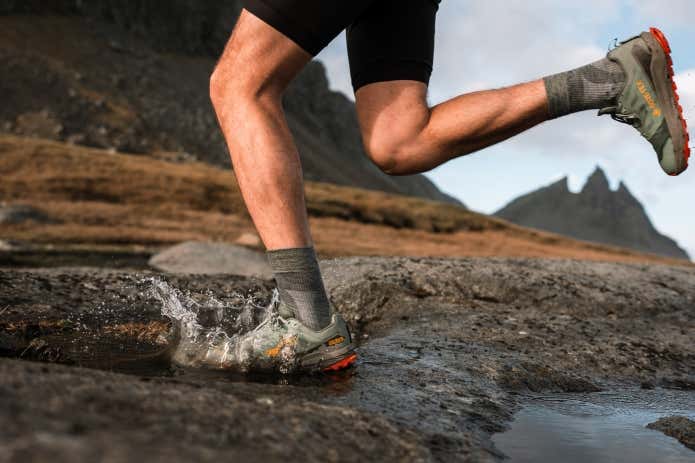 GORE-TEX Invisible Fitを初採用